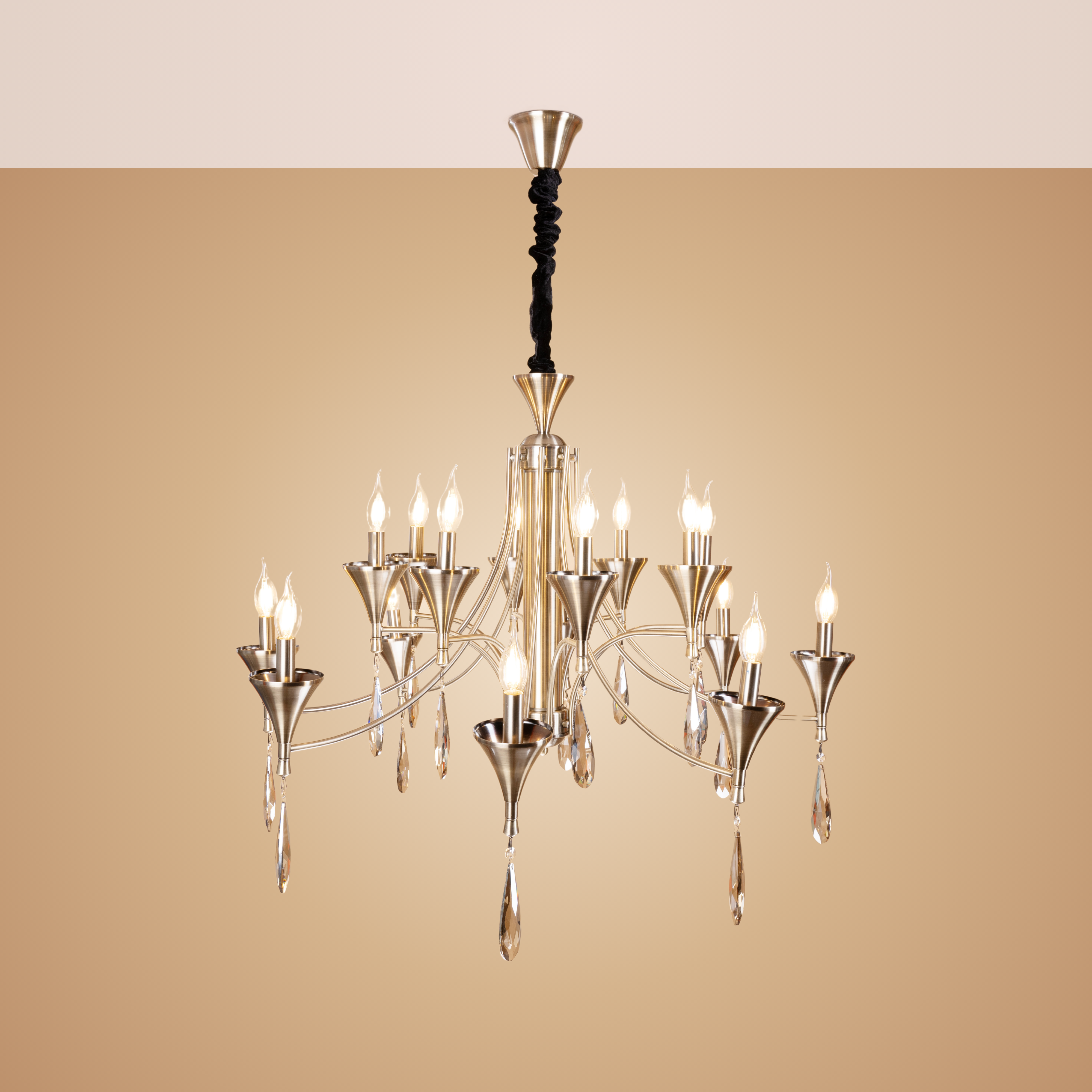 Grand Manor Chandelier - Teenbatti