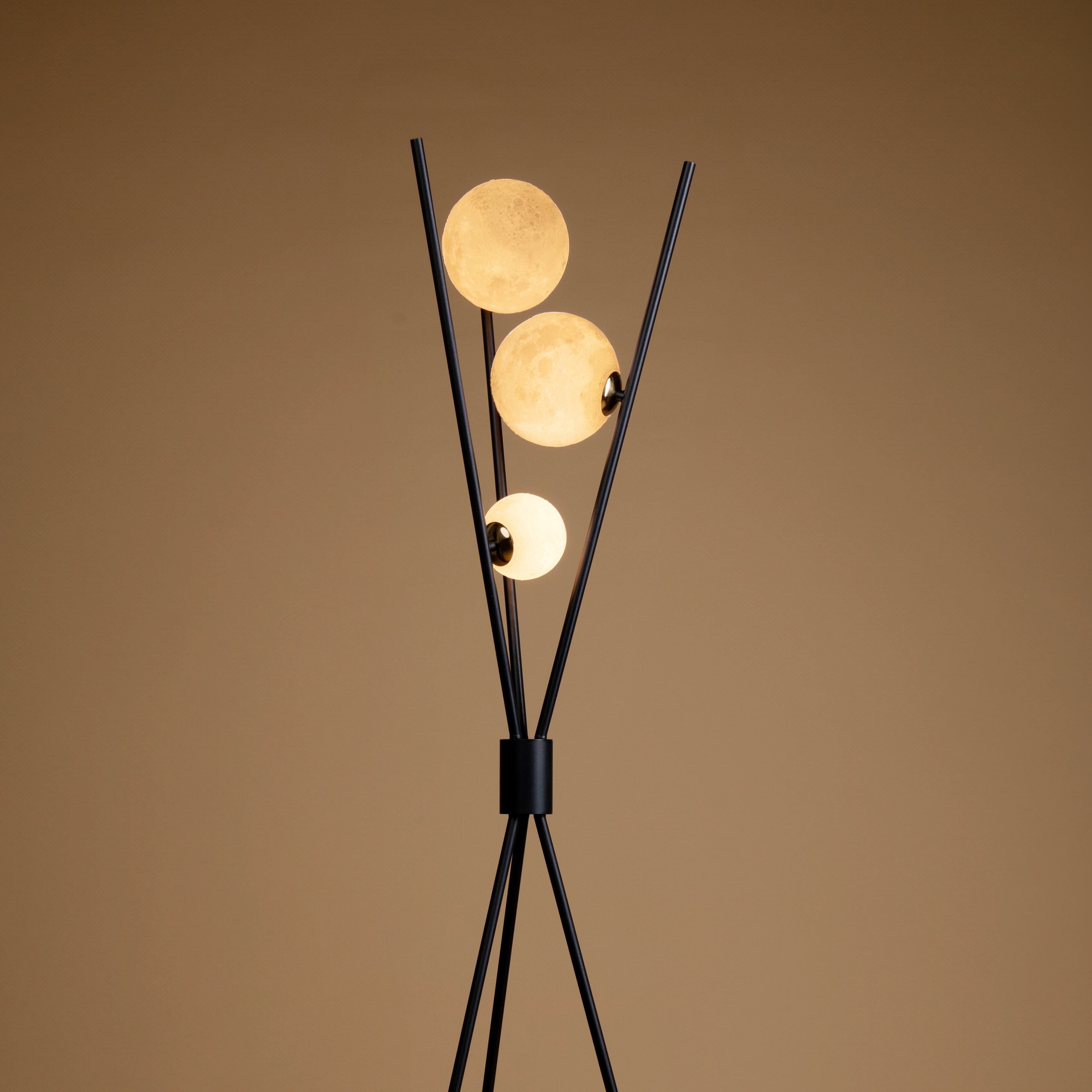 Tripod Moon Floor Lamp - Teenbatti