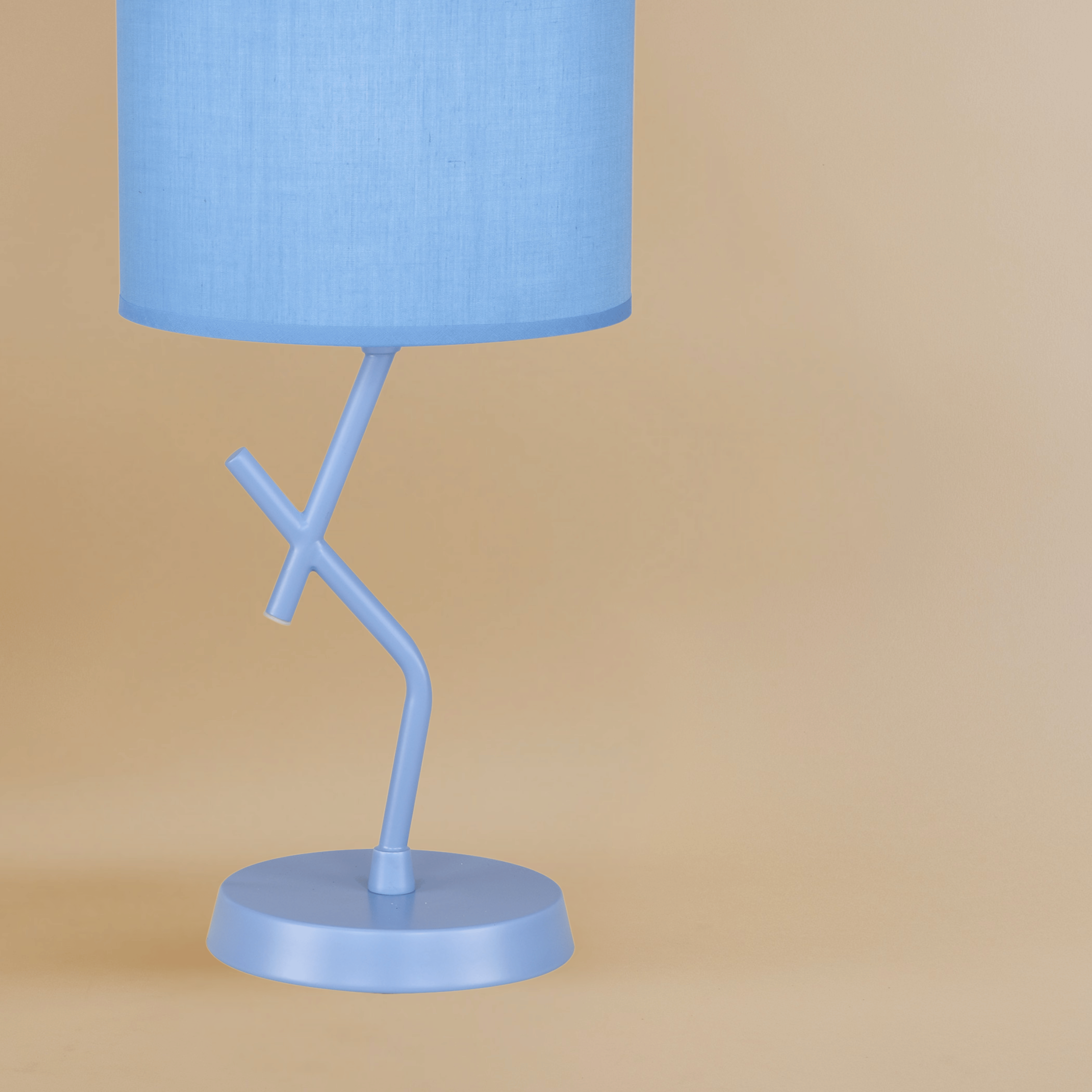 The Minimalist Muse Table Lamp - Teenbatti