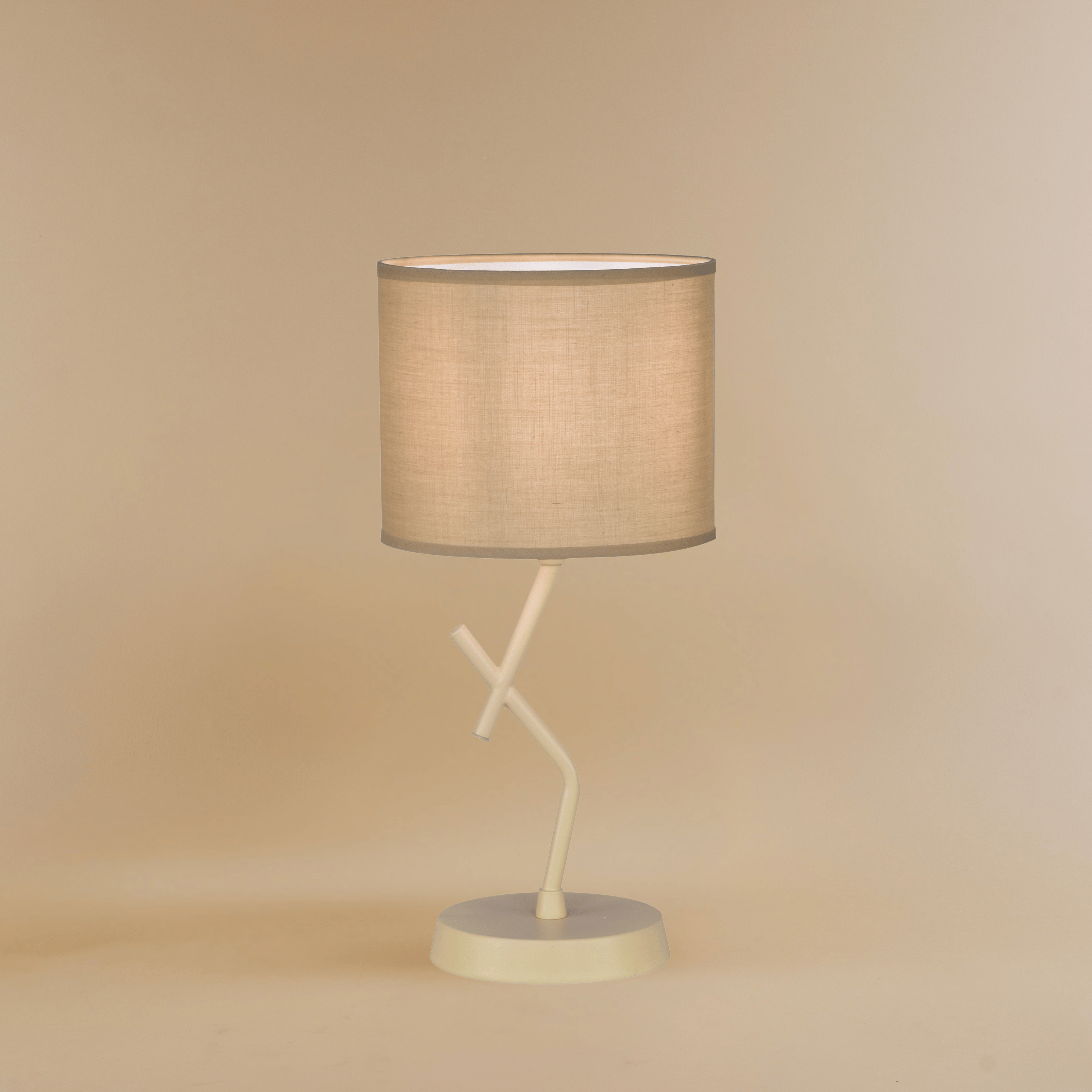 The Minimalist Muse Table Lamp - Teenbatti