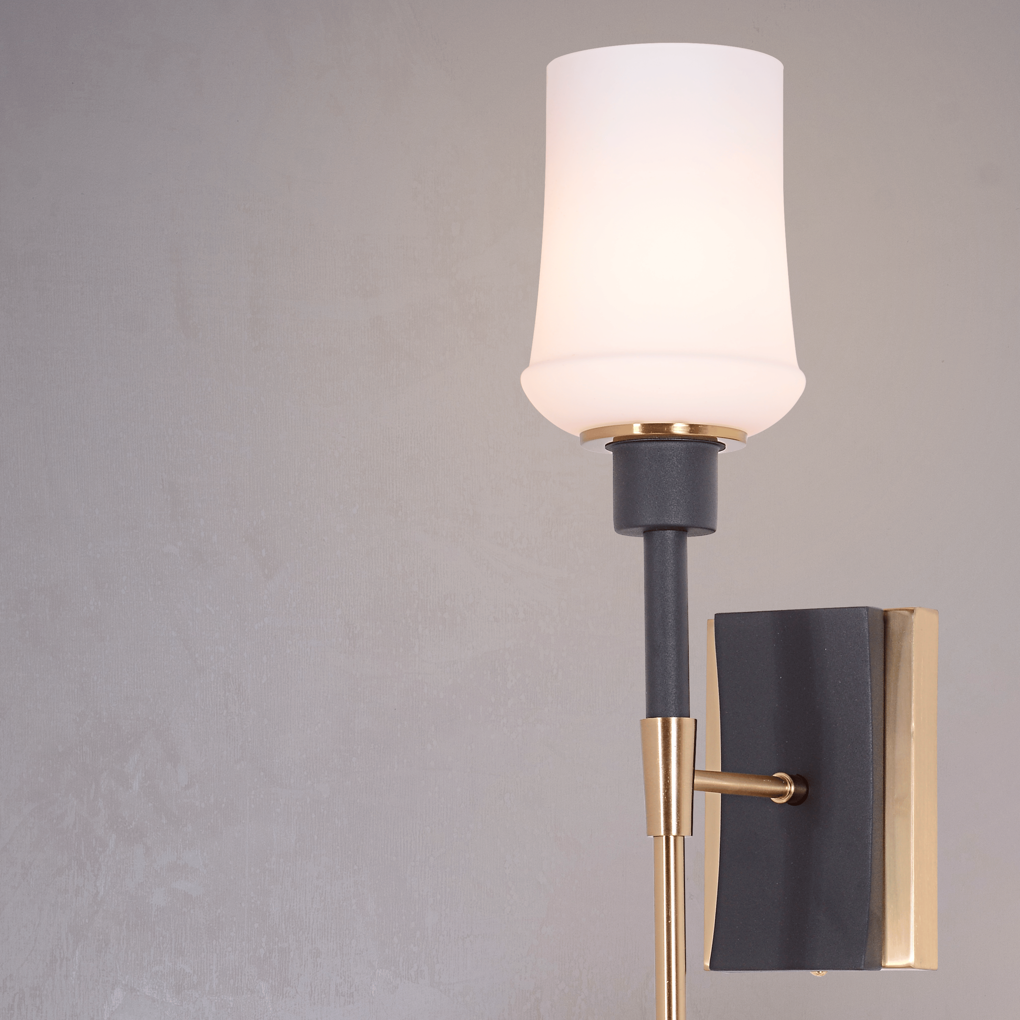 Mid-Century Modern Wall Light - Teenbatti