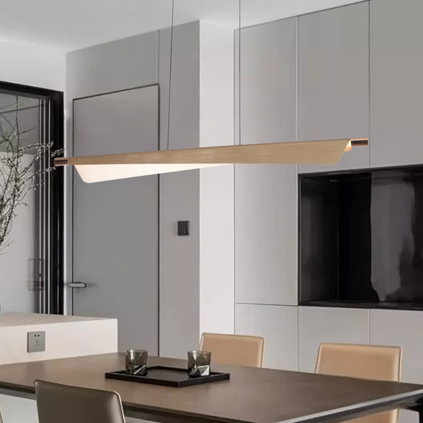 Zephyr Linear Light