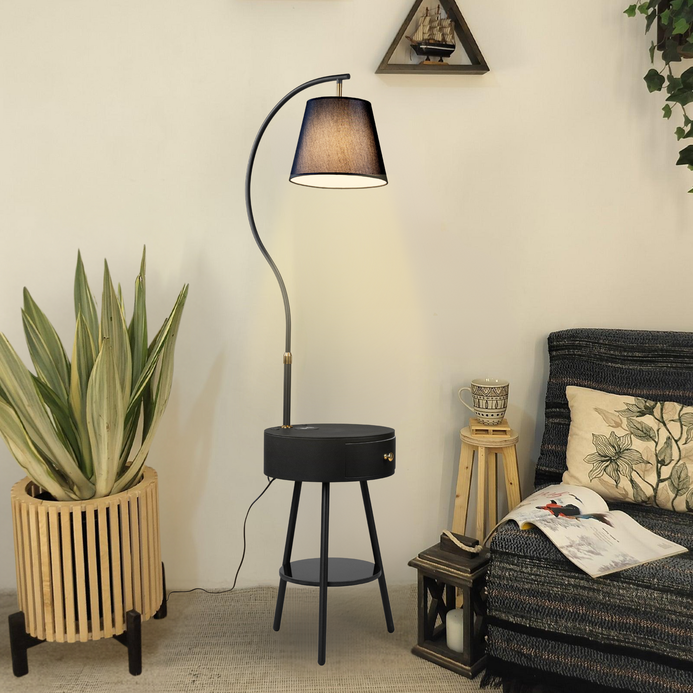 Arcside Floor Lamp - Teenbatti