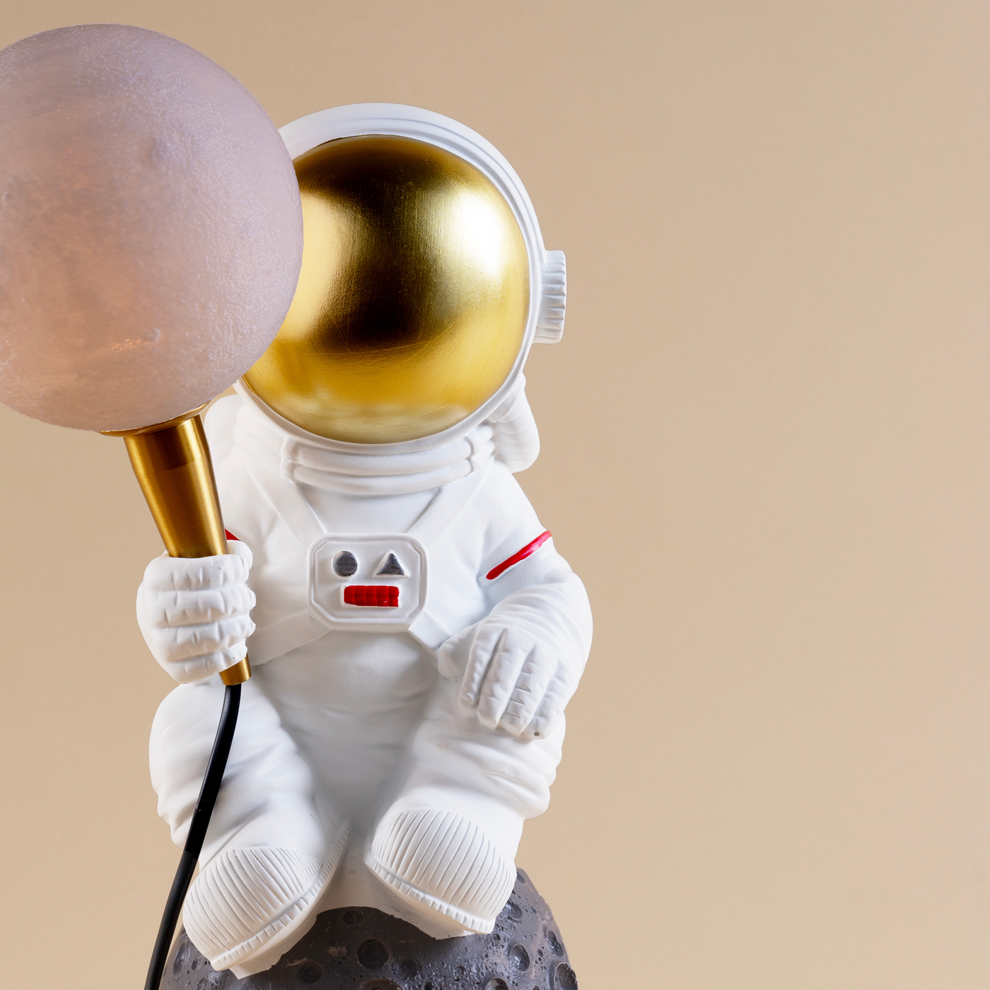 Astronaut Moon Lamp - Teenbatti