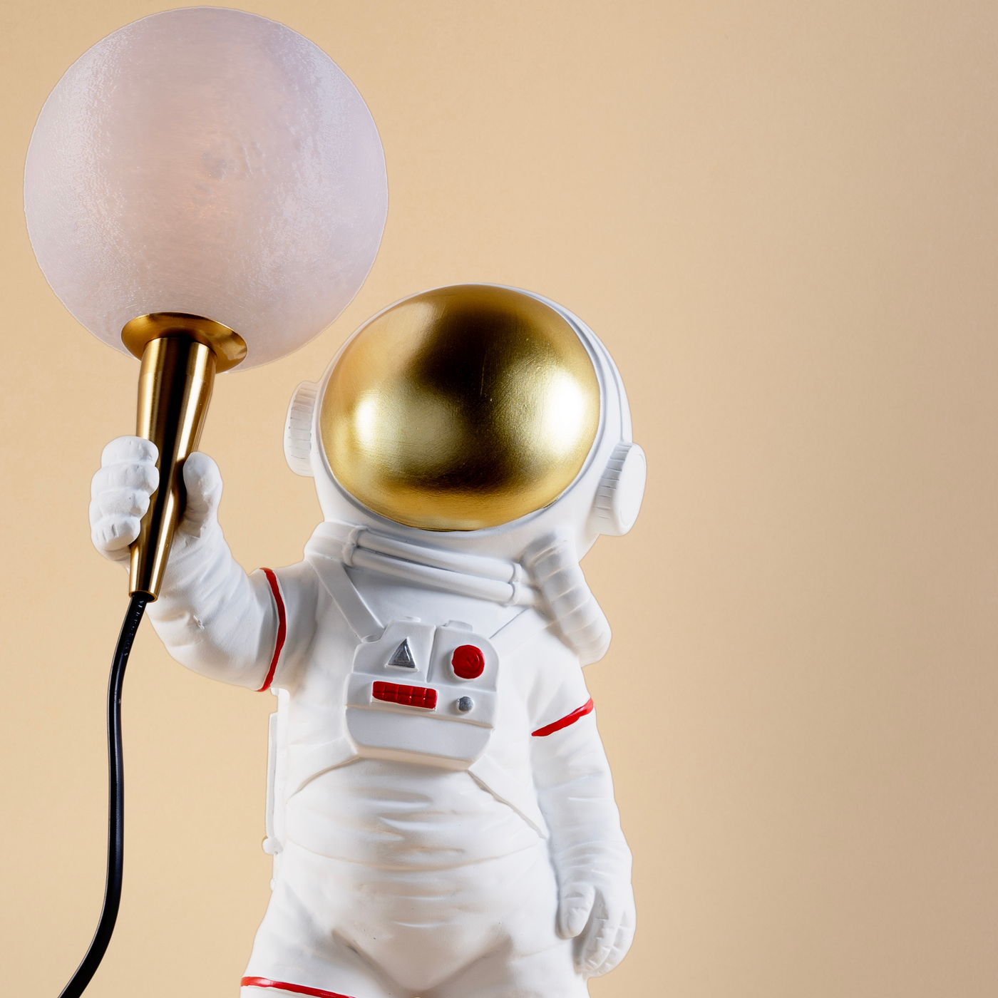 Astronaut Moon Lamp - Teenbatti
