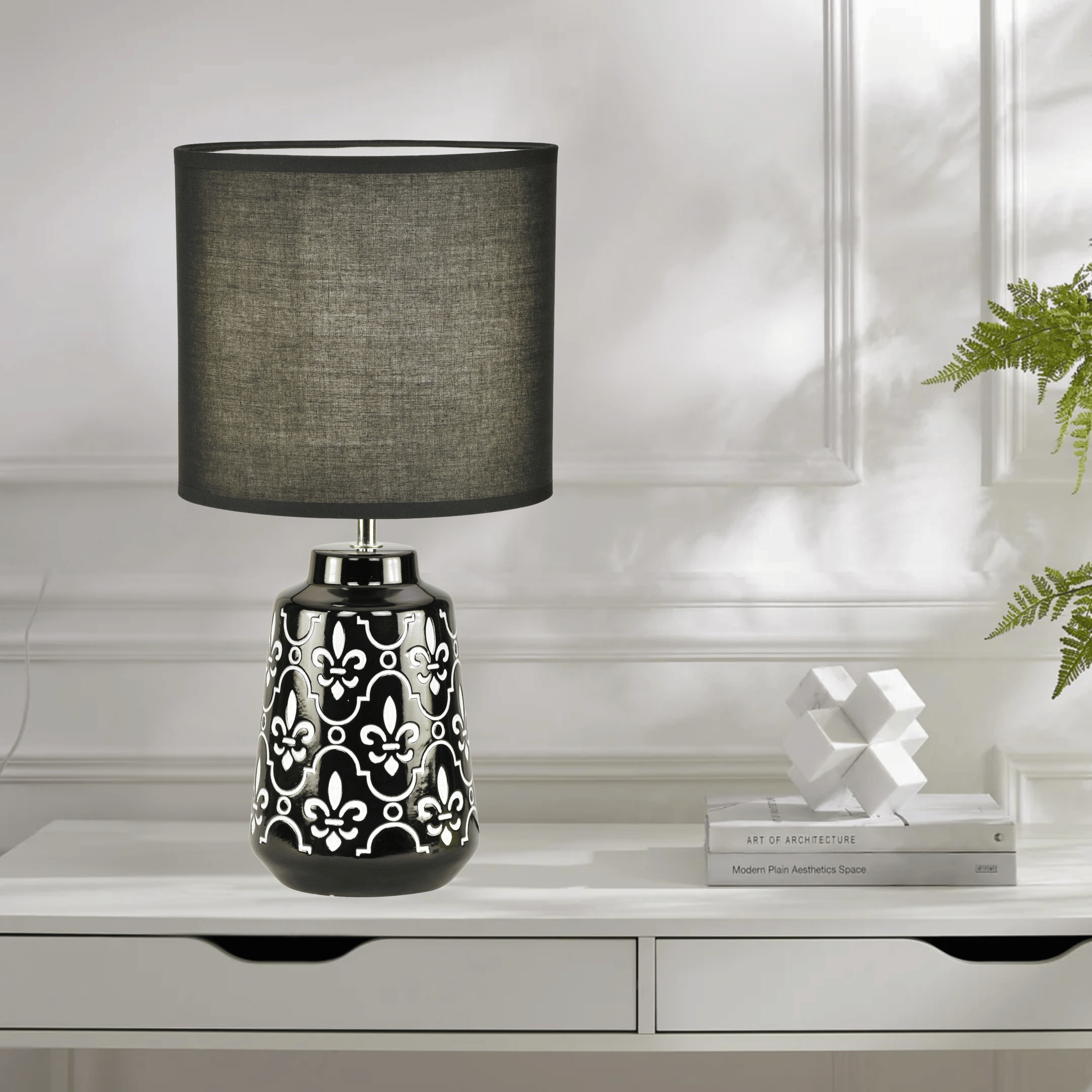 Fleur de Lis Table Lamp - Teenbatti
