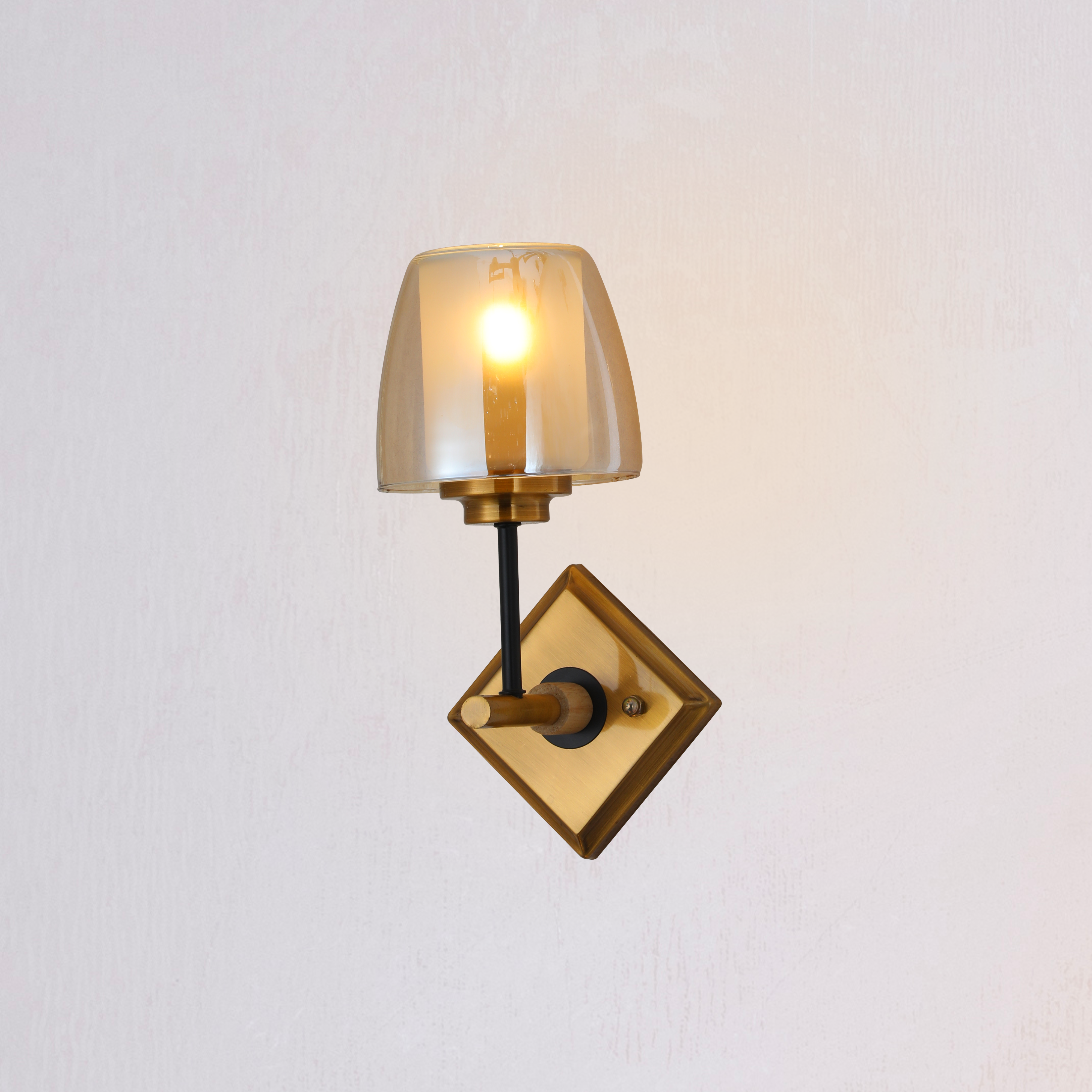 Amberglow Wall Light - Teenbatti