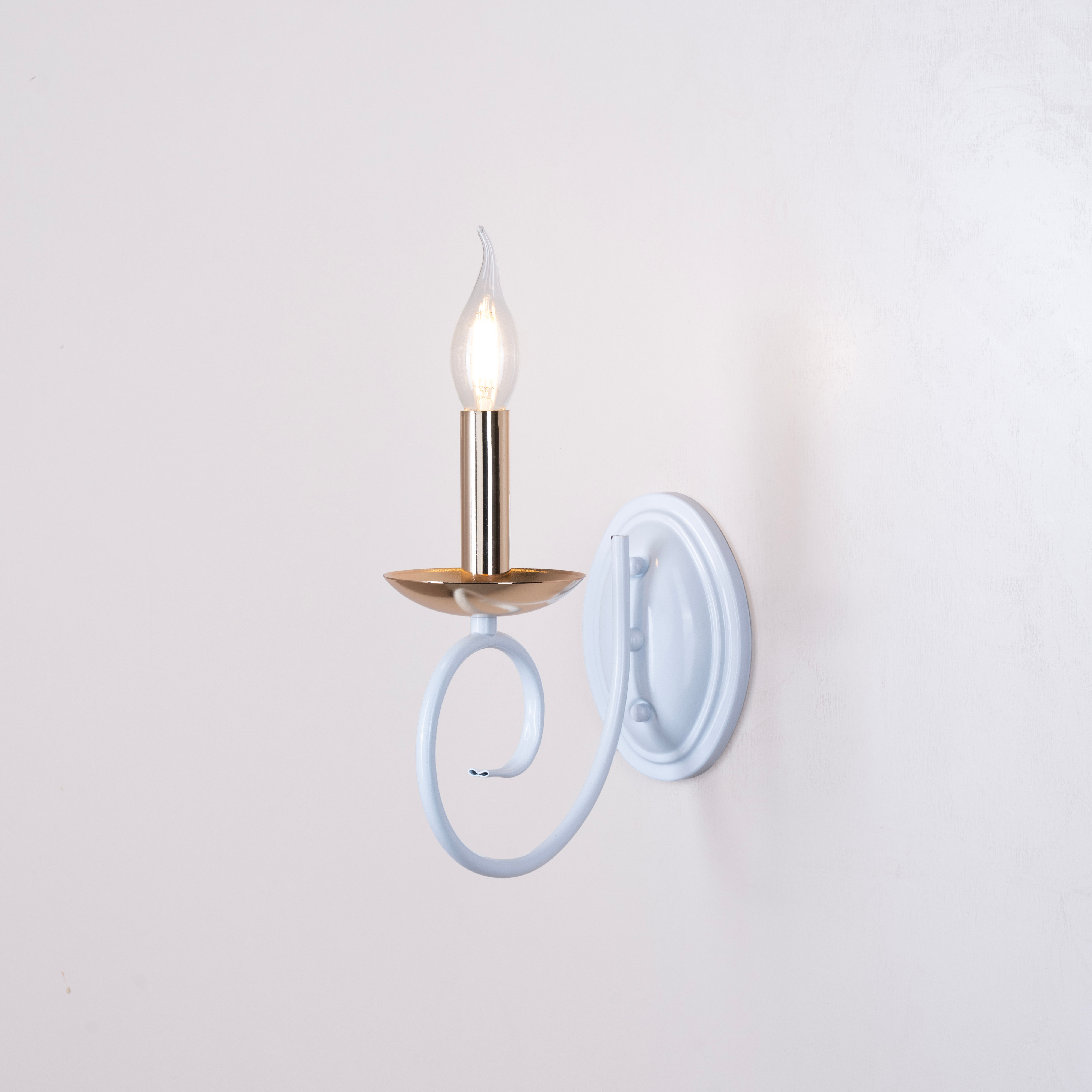 Whimsical White Wall Light - Teenbatti