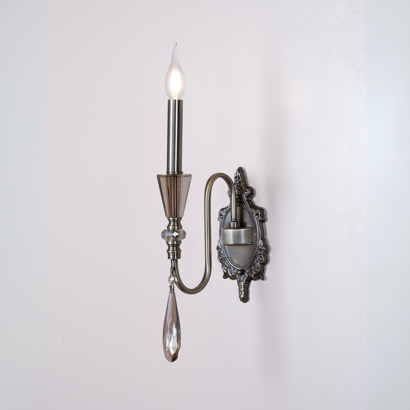 The Grand Marquis Wall Light - Teenbatti