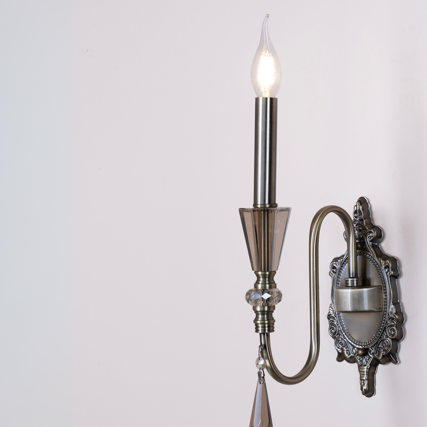 The Grand Marquis Wall Light - Teenbatti