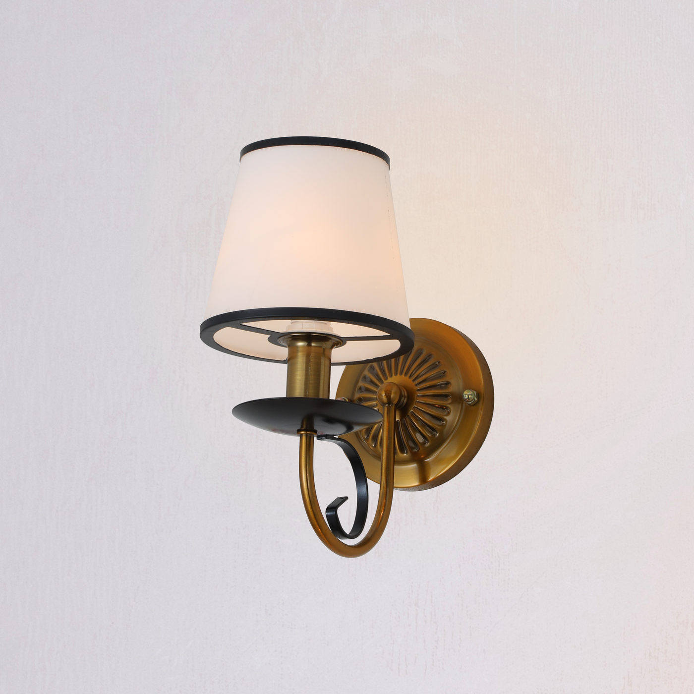 Classic Elegance Wall Light - Teenbatti
