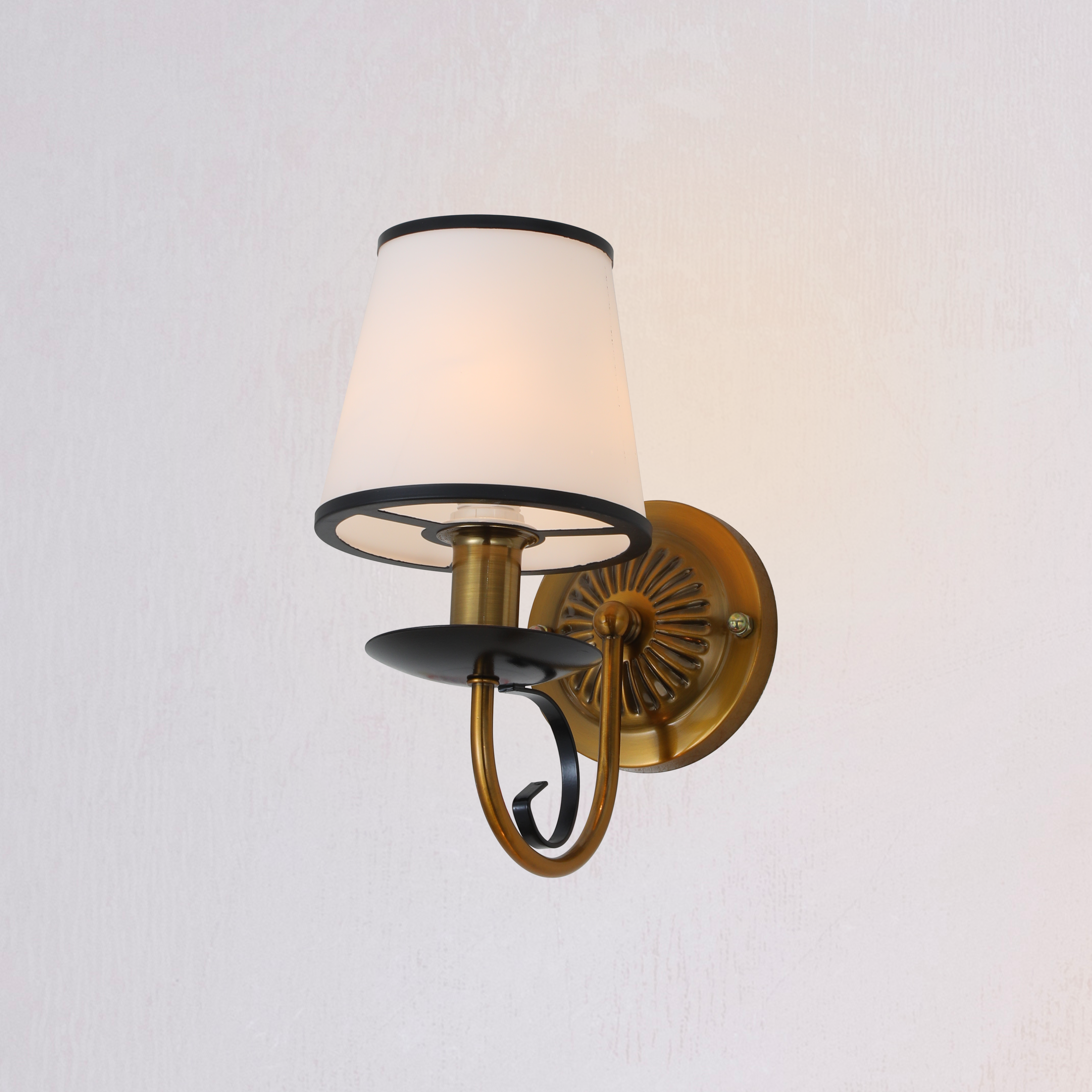 Classic Elegance Wall Light - Teenbatti