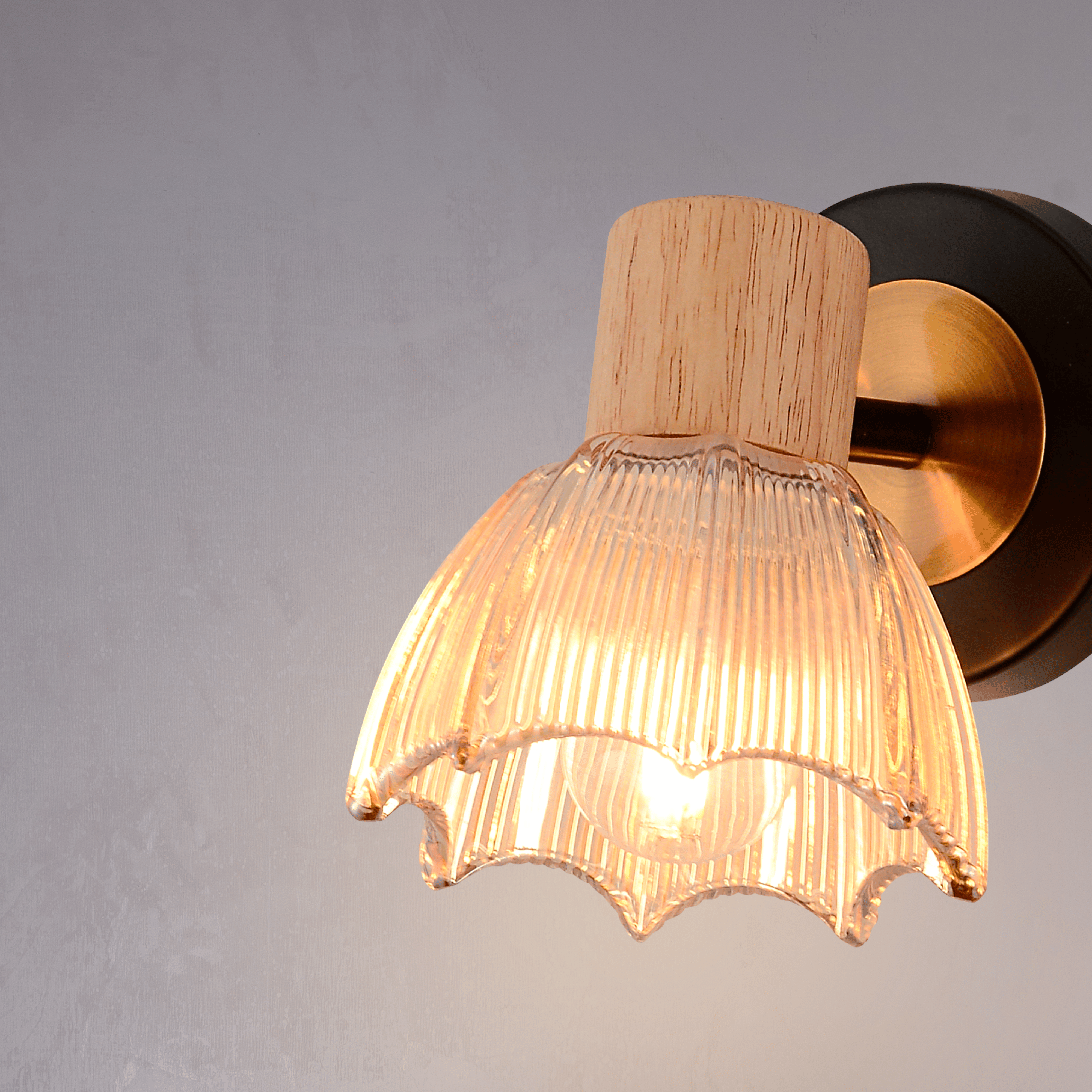 Umbrella Single Wall Light Amber