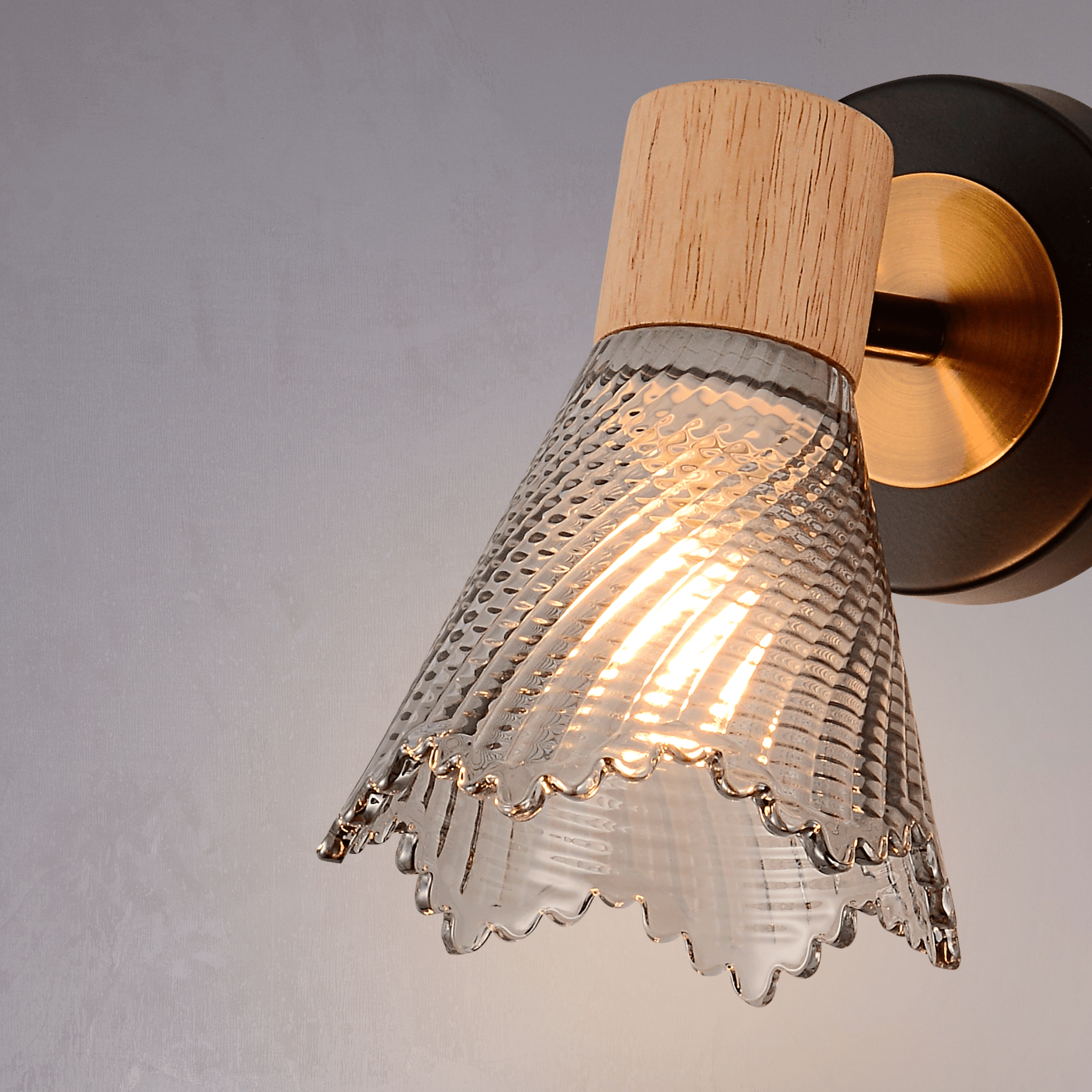 Wave Cona Single Wall Light